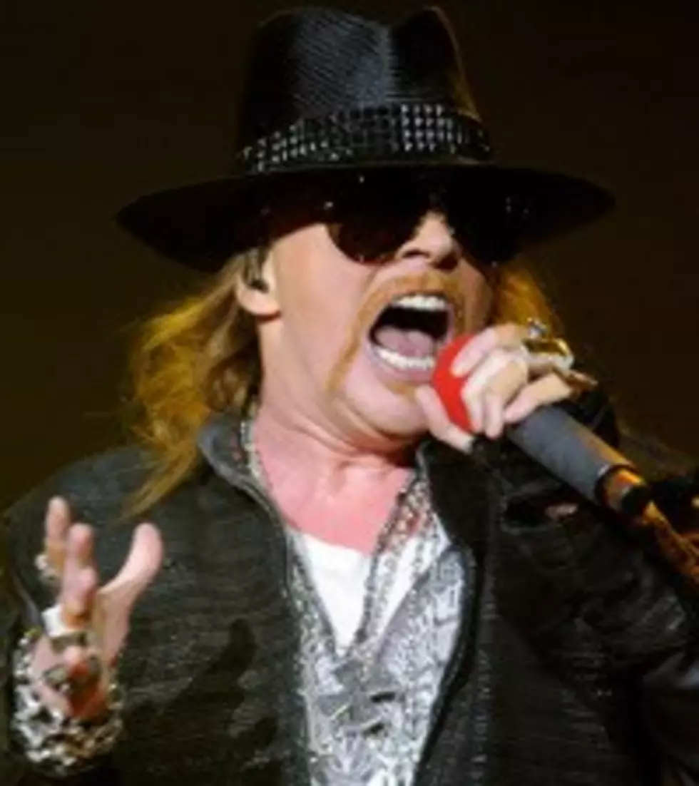 Former Guns N’ Roses Manager Alan Niven: ‘Axl Rose Had Stage Fright’