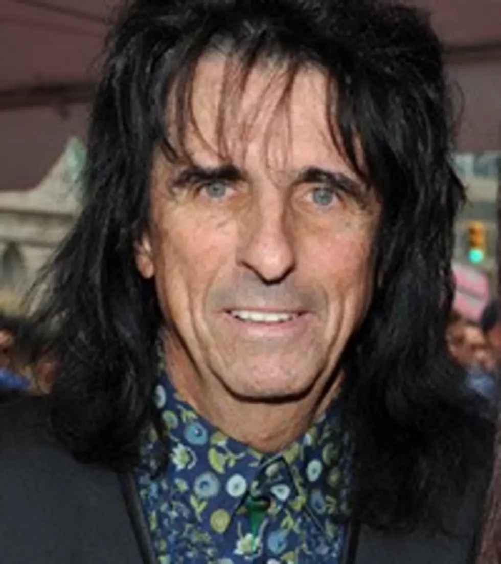 Alice Cooper, Dick Clark: Shock Rocker Thanks ‘American Bandstand’ Host for Radio Gig