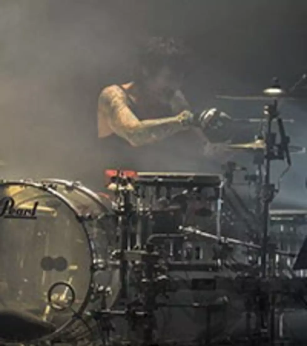 MÃ¶tley CrÃ¼e Drummer Tommy Lee Threatened With Legal Action Over Roller Coaster Drum Kit