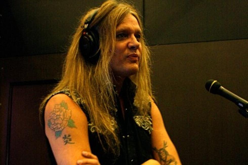 Sebastian Bach Sings Skid Row Classic With Student at Rock ‘N’ Roll Fantasy Camp (EXCLUSIVE VIDEO)