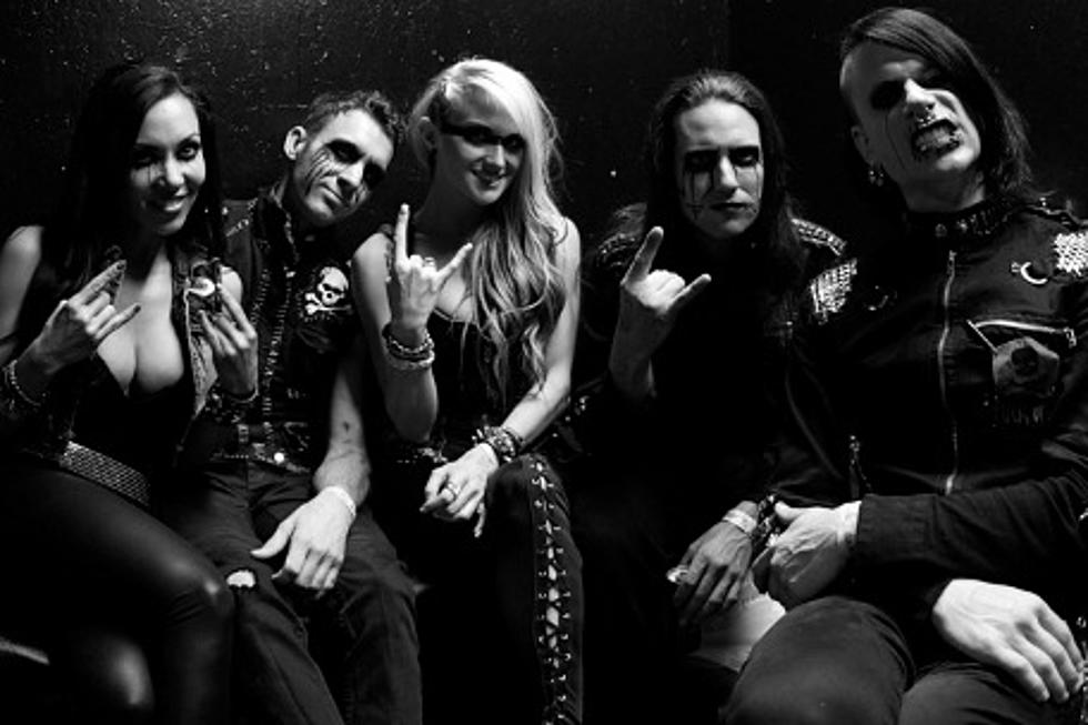Butcher Babies Recall Watching Super Bowl With Marilyn Manson at a Sports Bar (VIDEO EXCLUSIVE)