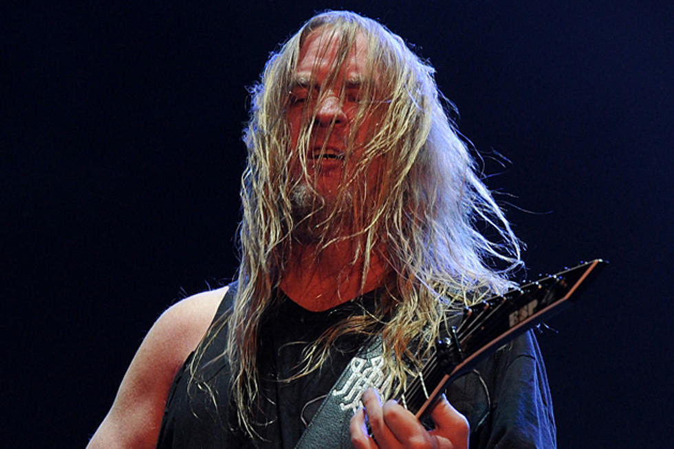 Jeff Hanneman’s Widow Details Guitarist’s Spider Bite Incident + Recovery Process