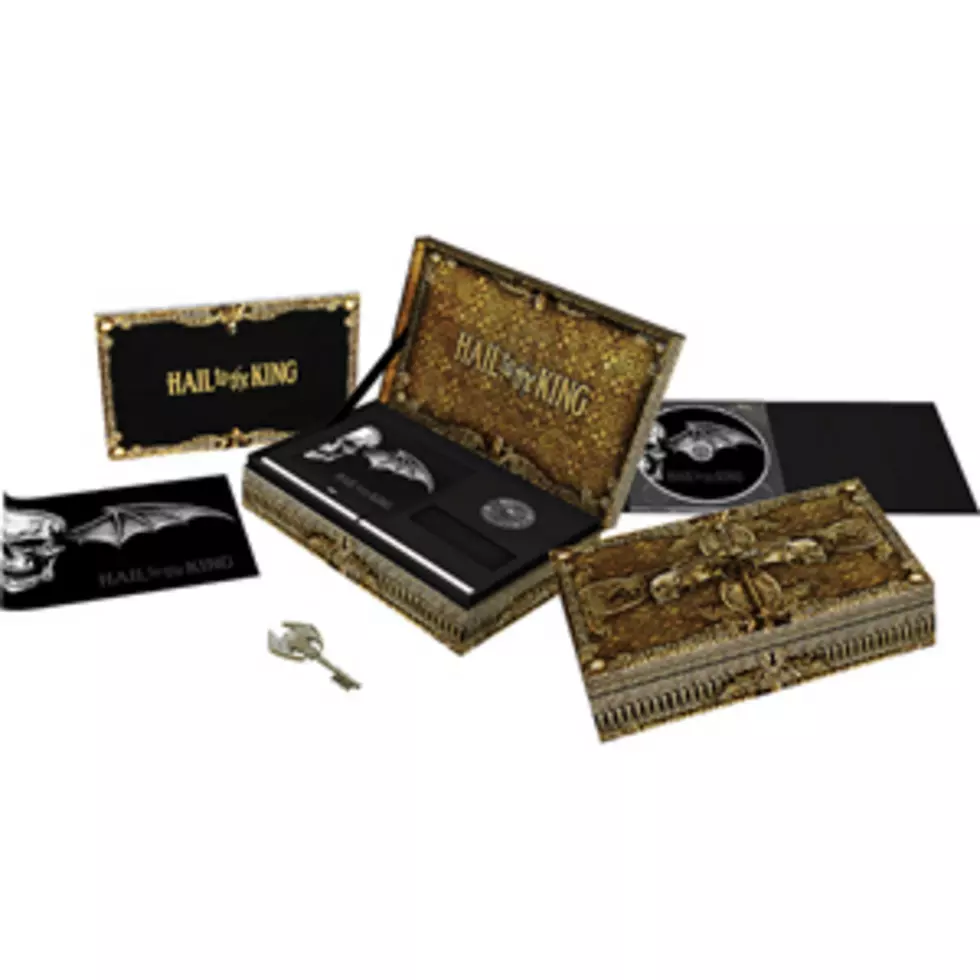 Avenged Sevenfold Unveil 2013 Fall Tour Dates + &#8216;Hail to the King&#8217; Box Set Details
