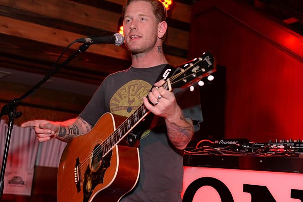 Corey Taylor Shares Lust for Books, His Favorite Tomes + More