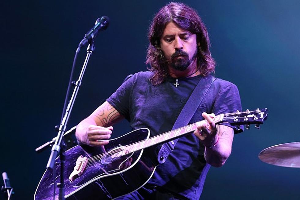 Foo Fighters’ Dave Grohl Offers Potent Advice to Novice Musicians