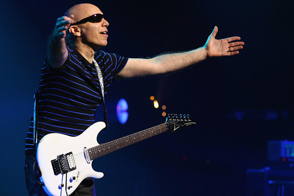 Joe Satriani Unveils Dates for &#8216;Unstoppable Momentum&#8217; 2013 North American Tour