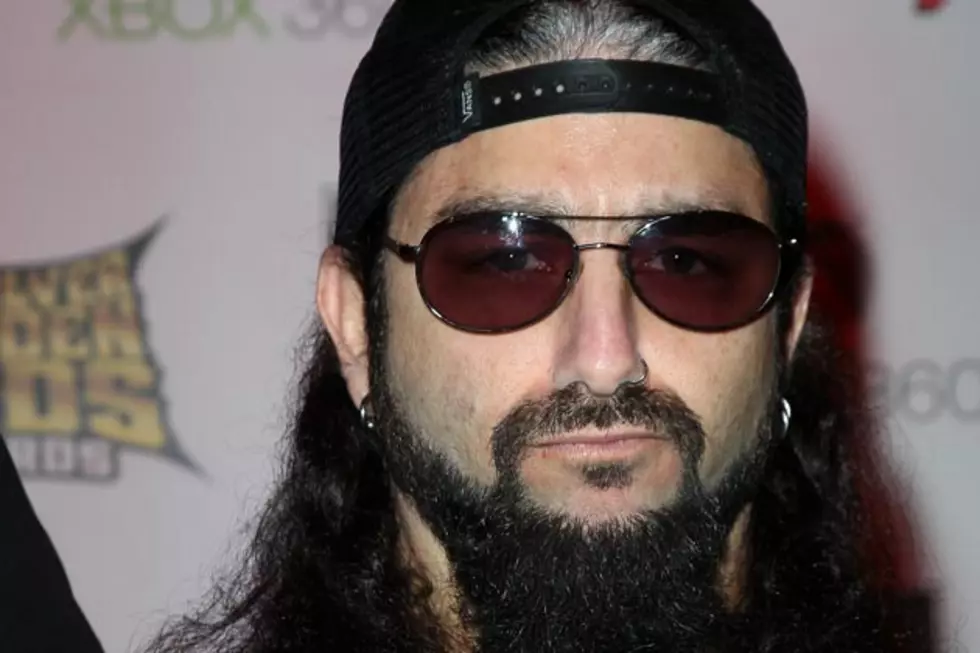 Mike Portnoy Urges Fans to Legally Purchase the Winery Dogs Album