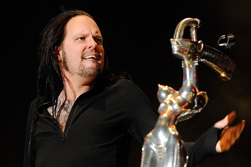 Korn&#8217;s Jonathan Davis Dismisses Talk of Drummer David Silveria&#8217;s Return
