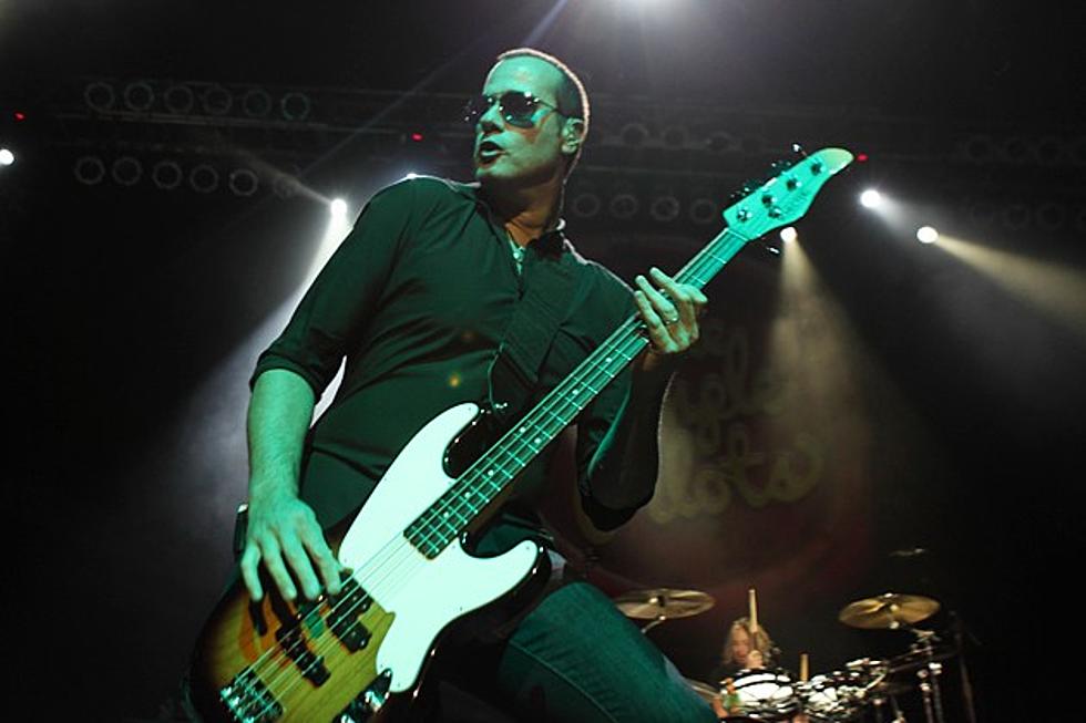 Stone Temple Pilots’ Robert DeLeo Debuts Special Bass for New Single ‘Black Heart’