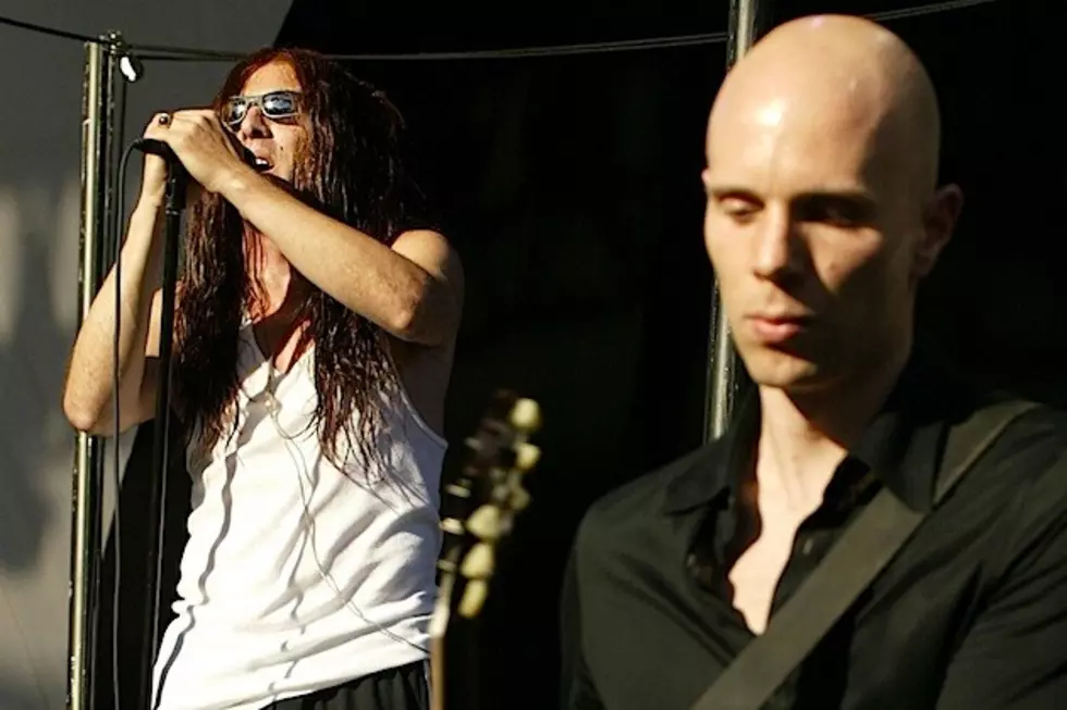 News From the Pit: A Perfect Circle Stream Live Disc, Hinder Split With Singer