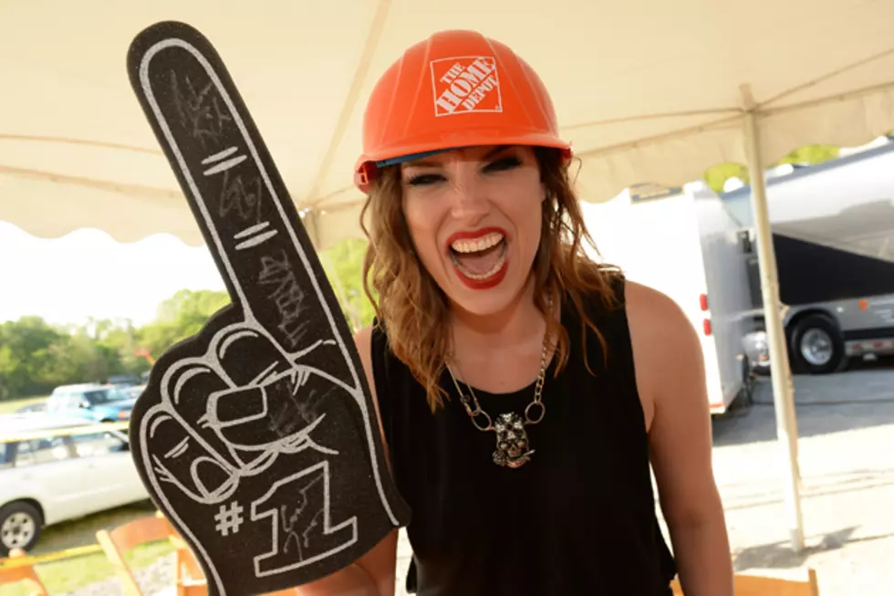 Battle Royale: Lzzy Hale + Lindsey Stirling Take Countdown Top Spot for Third Week